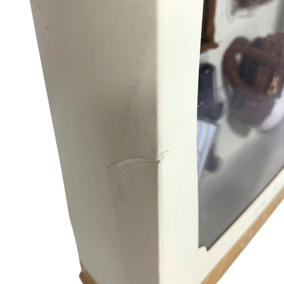 2004 Mattel Barbie Fashion Model Collection NEW YORK YORKIE G8076 NIB - Picture 7 of 9